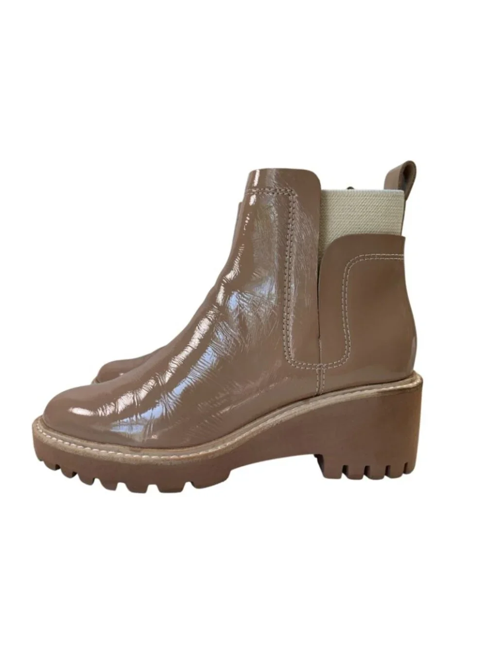 Dolce Vita Huey Chelsea Boots 7 Cafe Blush Tan Patent Leather Pull on Grunge